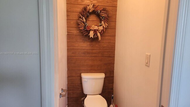 Building Photo - 25309 SW 118 Ct