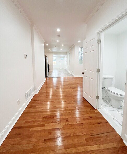 Building Photo - 1241 Orthodox St