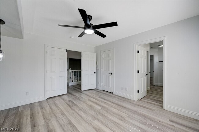 Building Photo - 3800 Beacon Point St