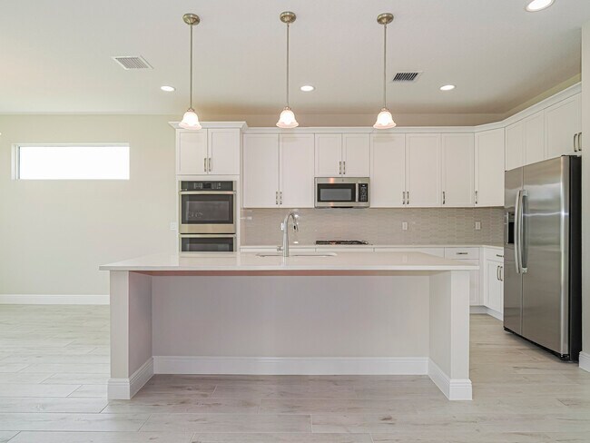 Building Photo - 6423 High Pointe Cir