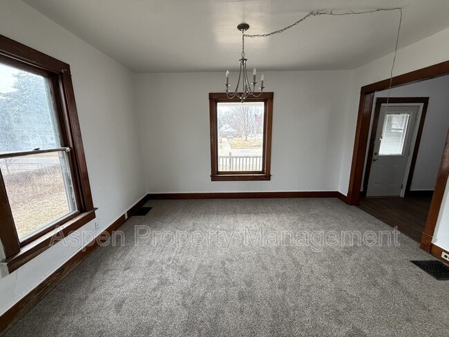 Building Photo - 824 Harrison Ave