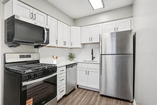 Building Photo - THE WELLINGTON