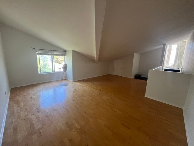 Building Photo - 938 Agate St