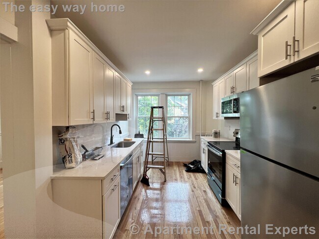 Building Photo - 269 Huron Ave