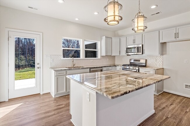 Building Photo - 12205 Dutch Elm Cir