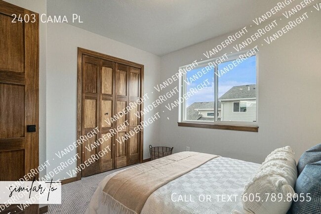 Building Photo - 2403 Cama Pl