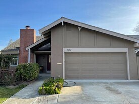 Building Photo - 6262 Camino Verde Dr