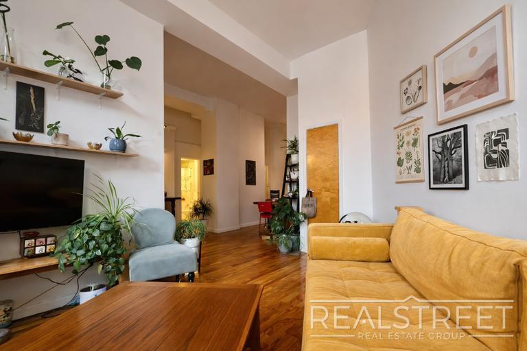 Building Photo - Designer Loft | 2 Bed / 2 Bath | ~1,000 SF | 12’ Wood Ceilings | Prime Prospect Heights