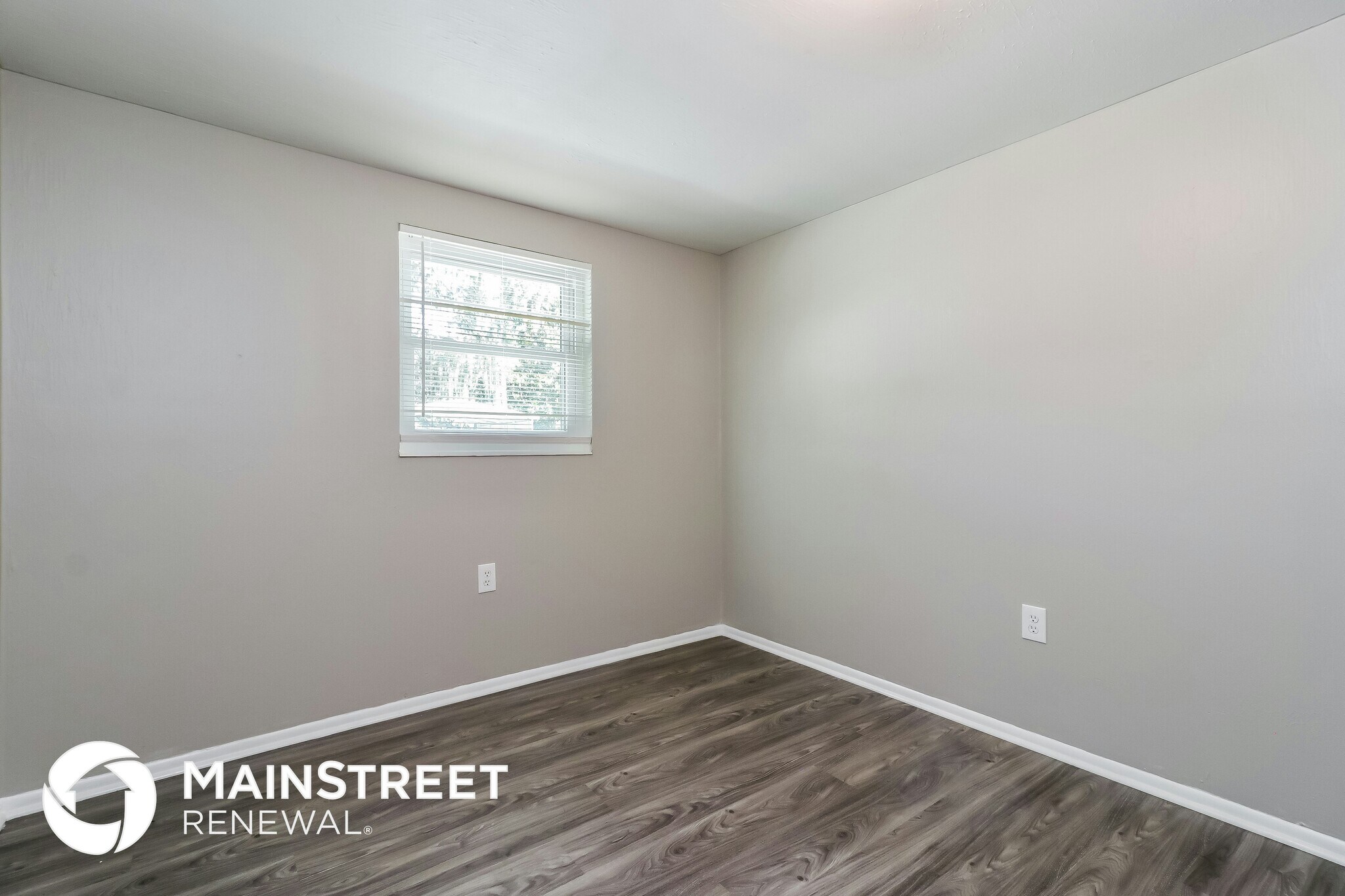 Building Photo - 8912 Hervel Cir