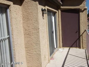 Building Photo - 2 bedroom upstairs unit