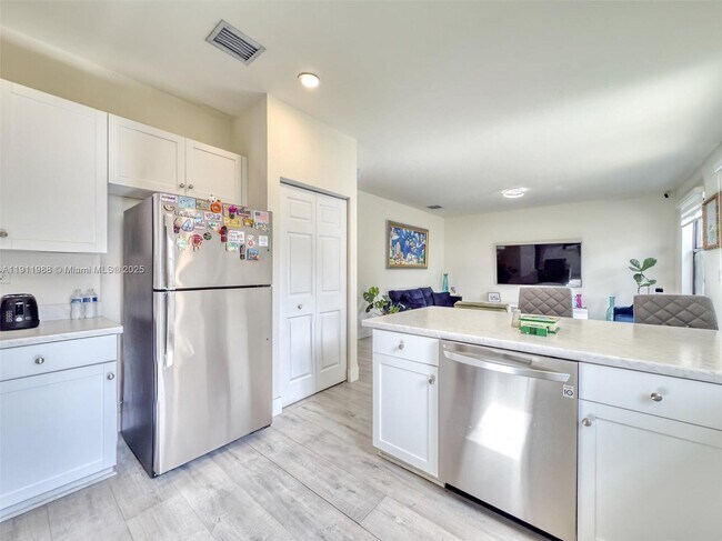 Building Photo - 10583 W 35th Way