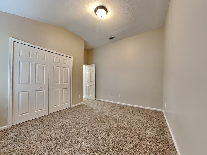 Building Photo - 83289 Purple Martin Dr