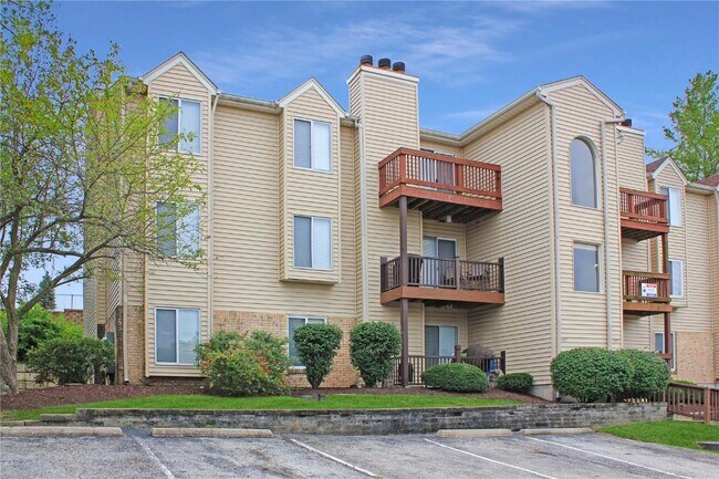 Primary Photo - 17048 Sandalwood Creek Dr