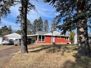 Building Photo - AVAILABLE JUNE - Nice 5 Bed 2 Bath Near Campus w/ OSP & Huge Yard