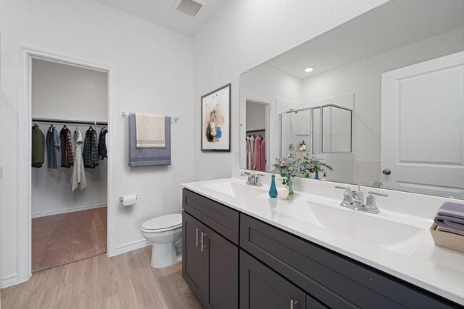Building Photo - 8311 Wave Arbor Dr