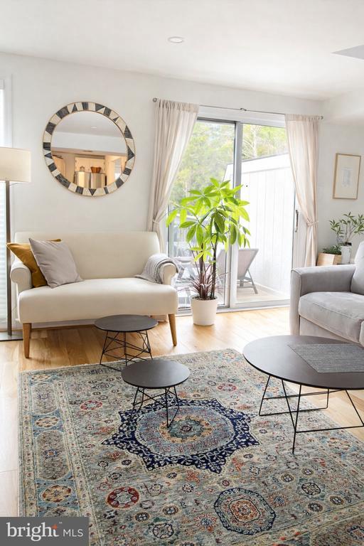 Building Photo - 1704 Quietree Dr