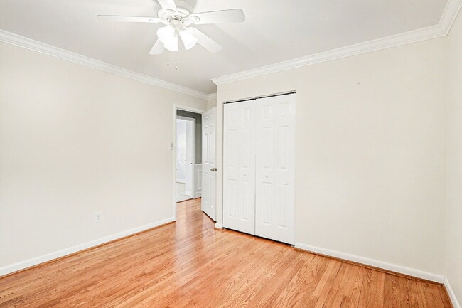 Building Photo - Welcome Home!!