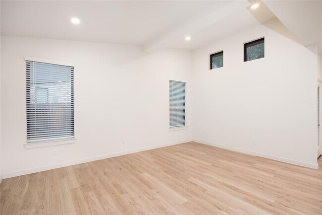 Building Photo - 2519 Appian Wy