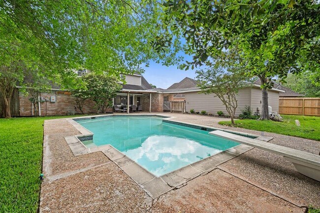Building Photo - 11506 Long Pine Dr