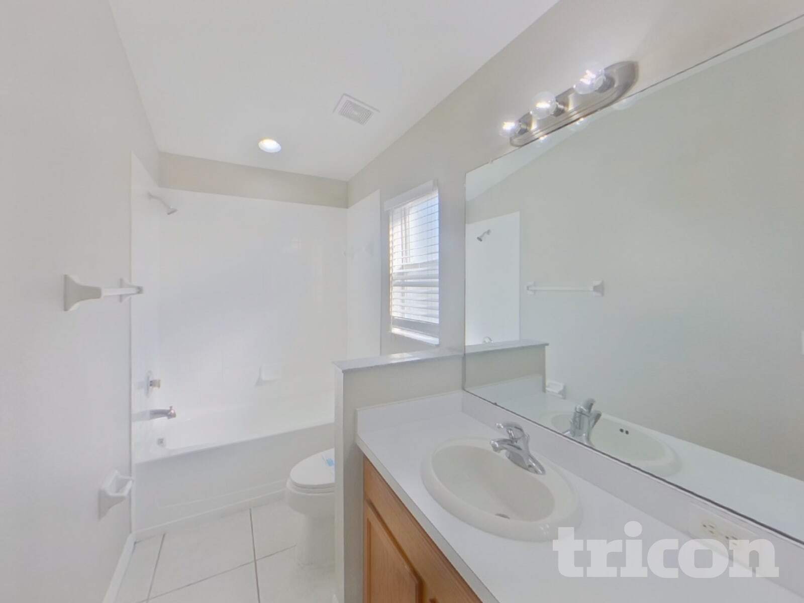 Building Photo - 1433 Delano Trent St