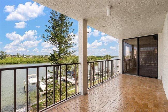 Building Photo - 18201 Gulf Blvd