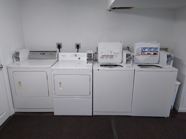 Building Photo - 1114 Madison St