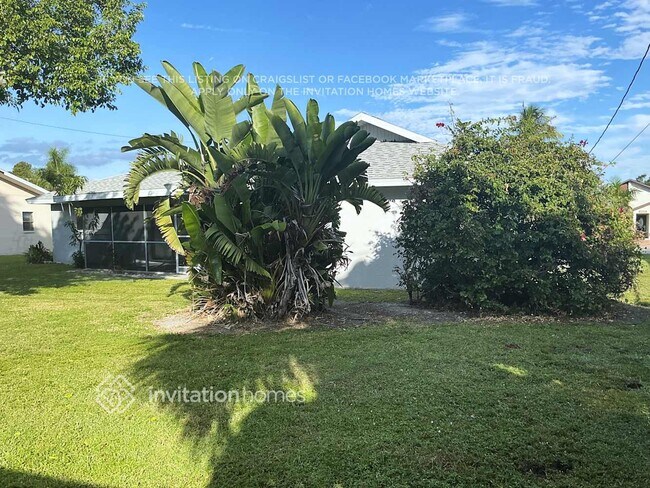 Building Photo - 636 SE 11th Pl