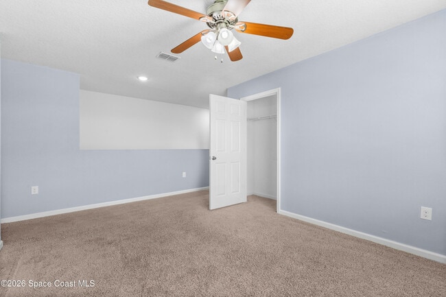 Building Photo - 402 Moray Dr