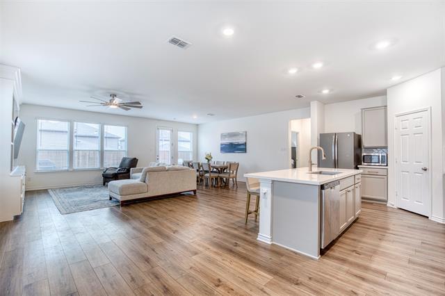 Building Photo - 2513 Wayne Ave