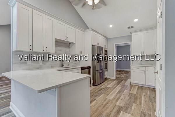 Building Photo - 13807 Carters Grove Ln