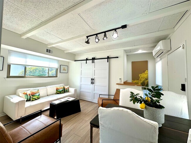 Building Photo - 4723 Aftonshire Dr