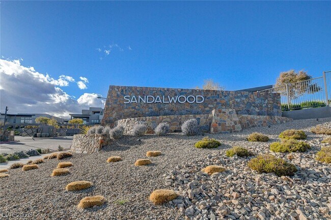 Building Photo - 779 Willits St