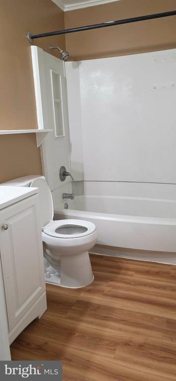 Building Photo - 601 9th St