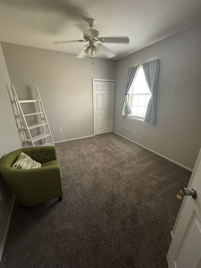 Building Photo - 5673 Star Rush Dr