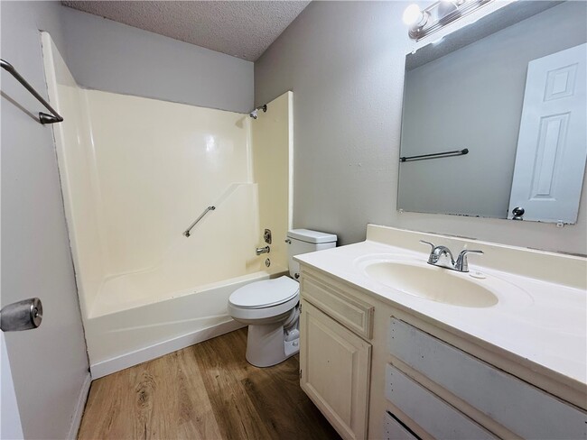 Building Photo - 1701 S West End St