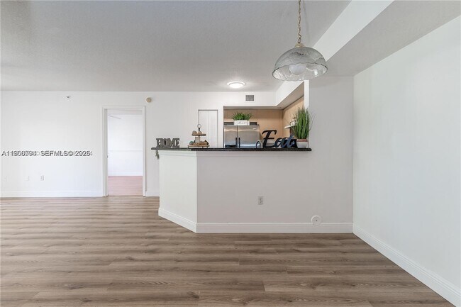 Building Photo - 4280 San Marino Blvd