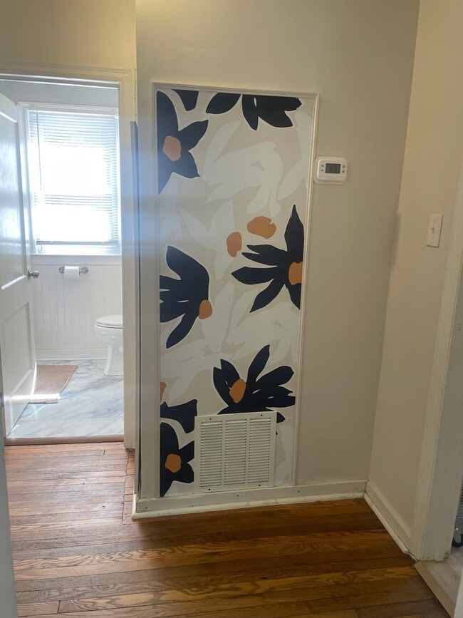 Building Photo - Knoxville 37920 - Adorable 2 bedroom 1 bath home in the Heart of South Knoxville-Pet Friendly - C...