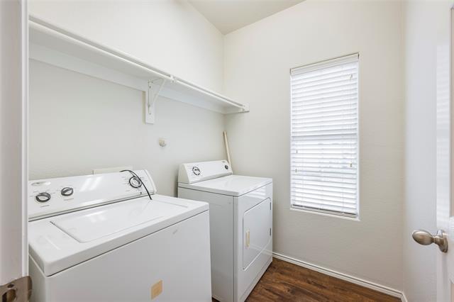 Building Photo - 7500 Lazy Spur Blvd