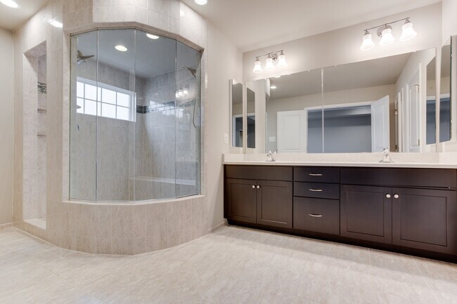 Building Photo - 4216 WOODSPRING Ln