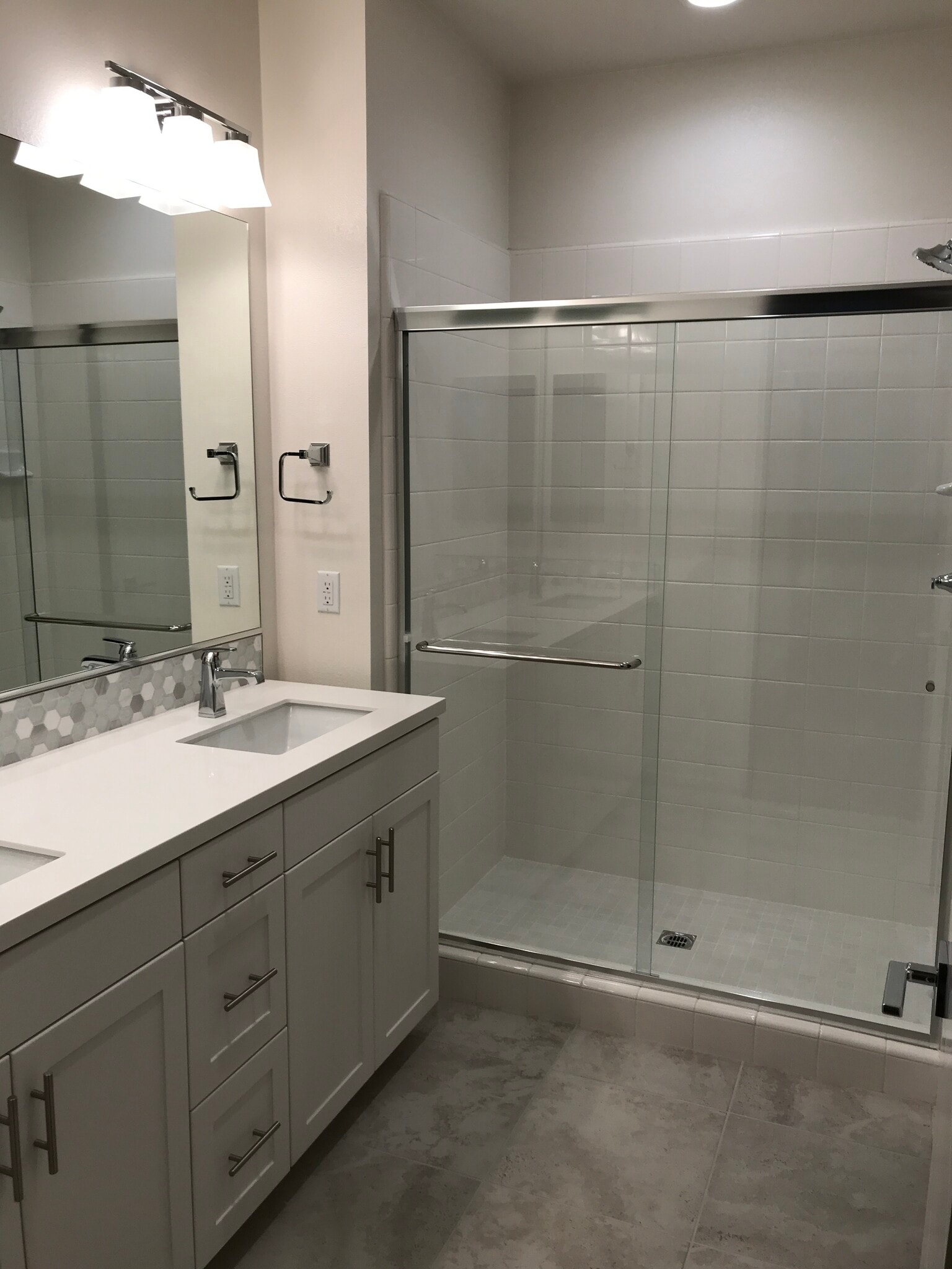 Building Photo - 789 Leeward Way