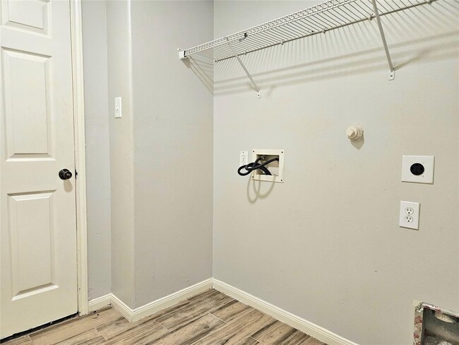Building Photo - 6010 Fergis Dr