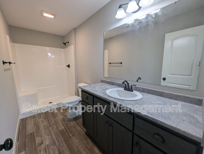 Building Photo - 1408 Sacred Oak Ct