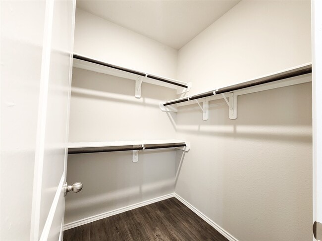 Building Photo - 26471 Joy Village Dr