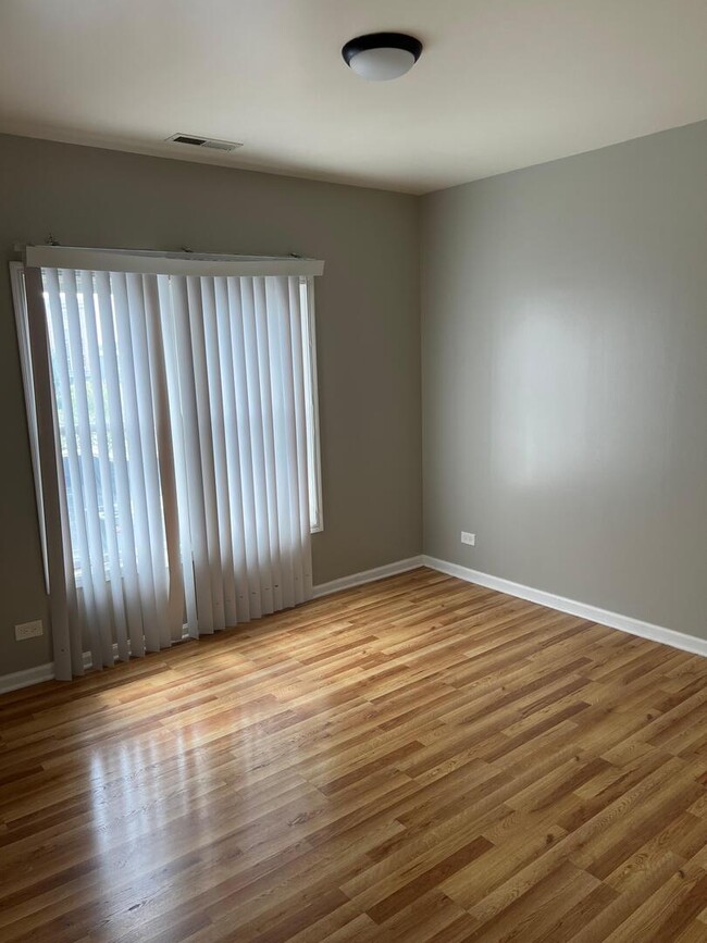 Building Photo - 9440 S 51st Ave