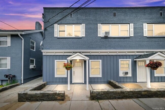 Primary Photo - 197 Grand St
