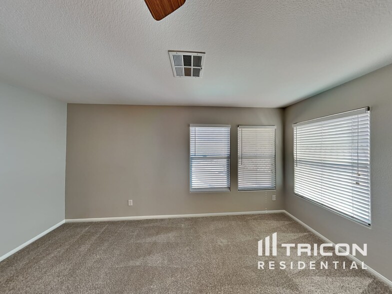Building Photo - 4940 Naff Ridge Dr
