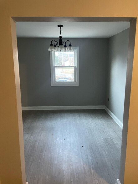 bedroom 3 - 3403 Aberdeen St