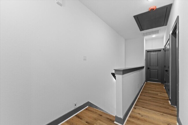 Building Photo - 7949 Attwater St