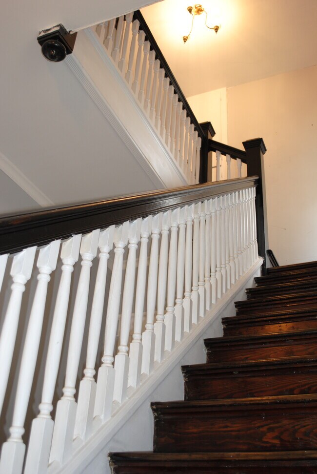 Building Photo - 100 Morris Ave