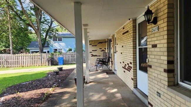 Building Photo - 2419 Adler Cir